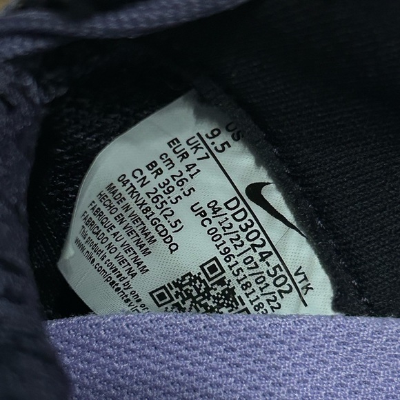 NIKE REACT INFINITY 3 RUNNING SHOES - Picture 7 of 8